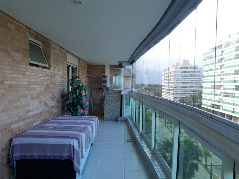 Belíssimo apartamento, pé na areia 143m², com 3 suítes, em Riviera de São Lourenço - Bertioga SP