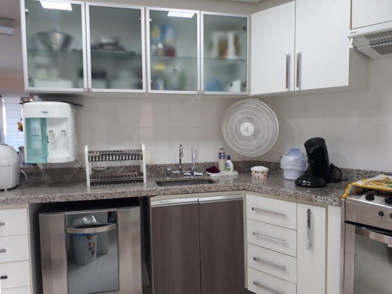 Belíssimo apartamento, pé na areia 143m², com 3 suítes, em Riviera de São Lourenço - Bertioga SP