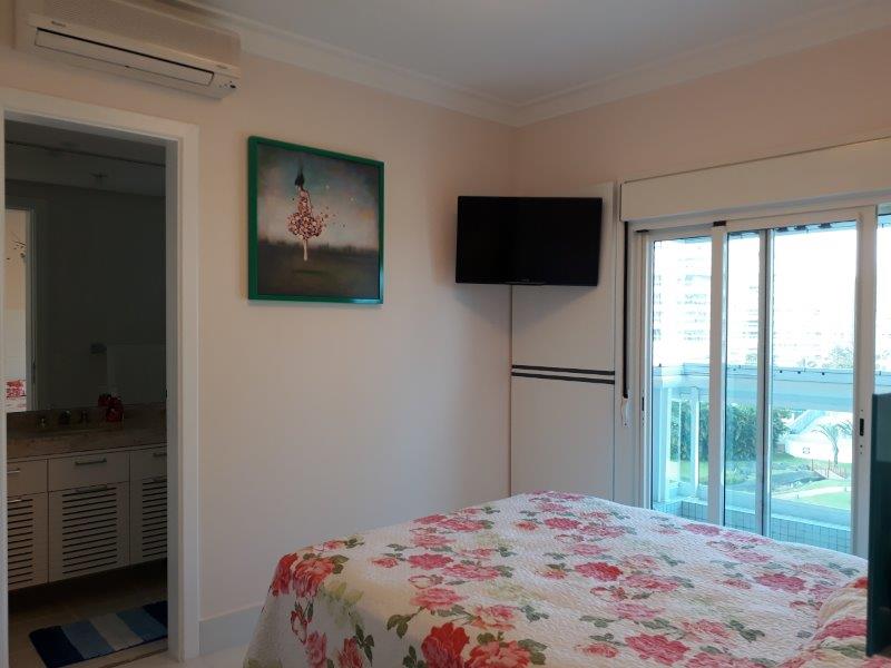 Belíssimo apartamento, pé na areia 143m², com 3 suítes, em Riviera de São Lourenço - Bertioga SP