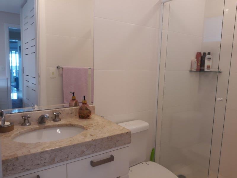 Belíssimo apartamento, pé na areia 143m², com 3 suítes, em Riviera de São Lourenço - Bertioga SP