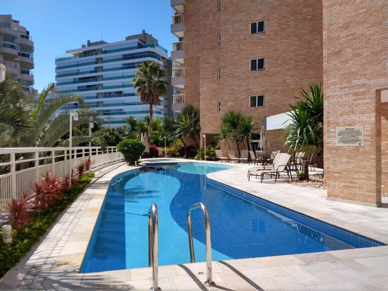 Belíssimo apartamento, pé na areia 143m², com 3 suítes, em Riviera de São Lourenço - Bertioga SP
