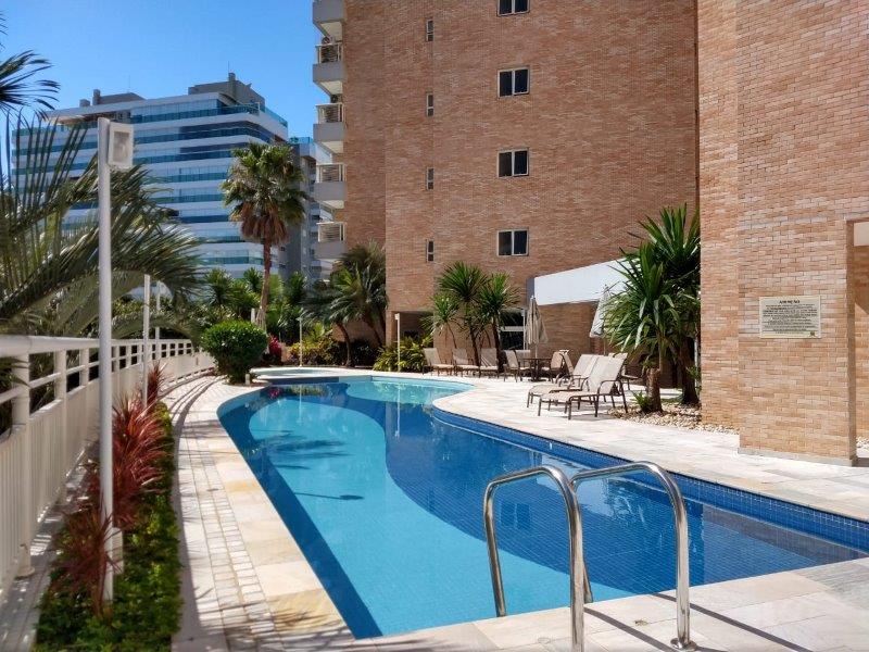 Belíssimo apartamento, pé na areia 143m², com 3 suítes, em Riviera de São Lourenço - Bertioga SP