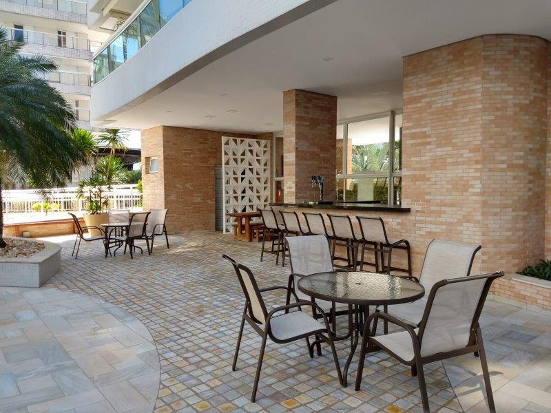 Belíssimo apartamento, pé na areia 143m², com 3 suítes, em Riviera de São Lourenço - Bertioga SP